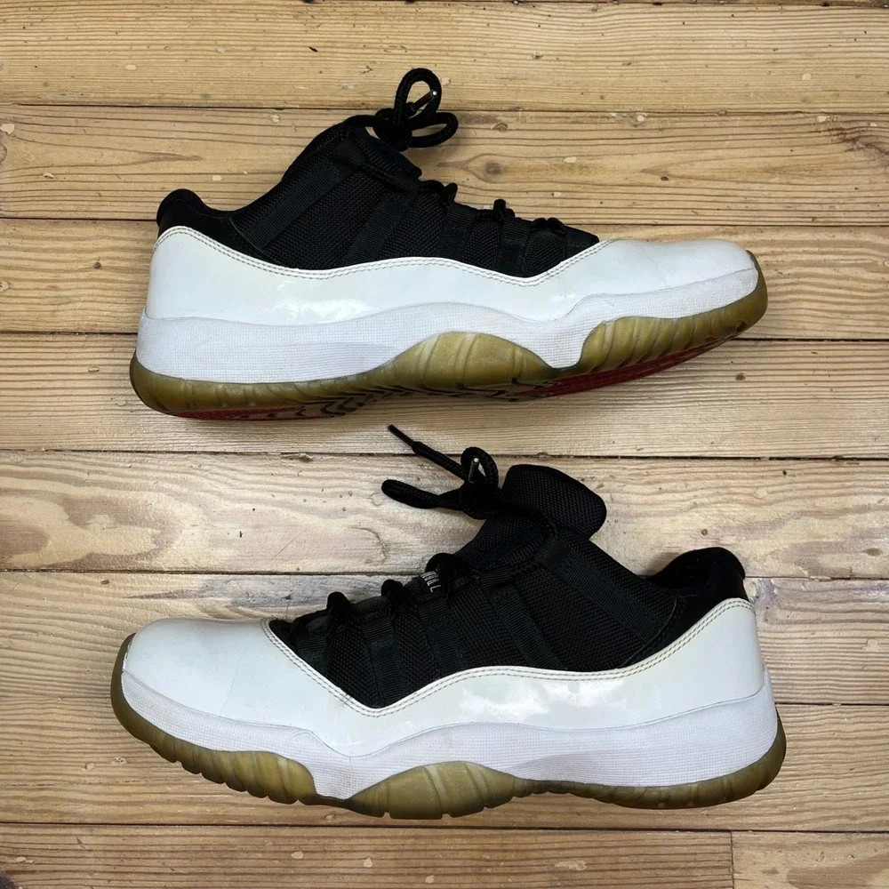 Jordan air 11